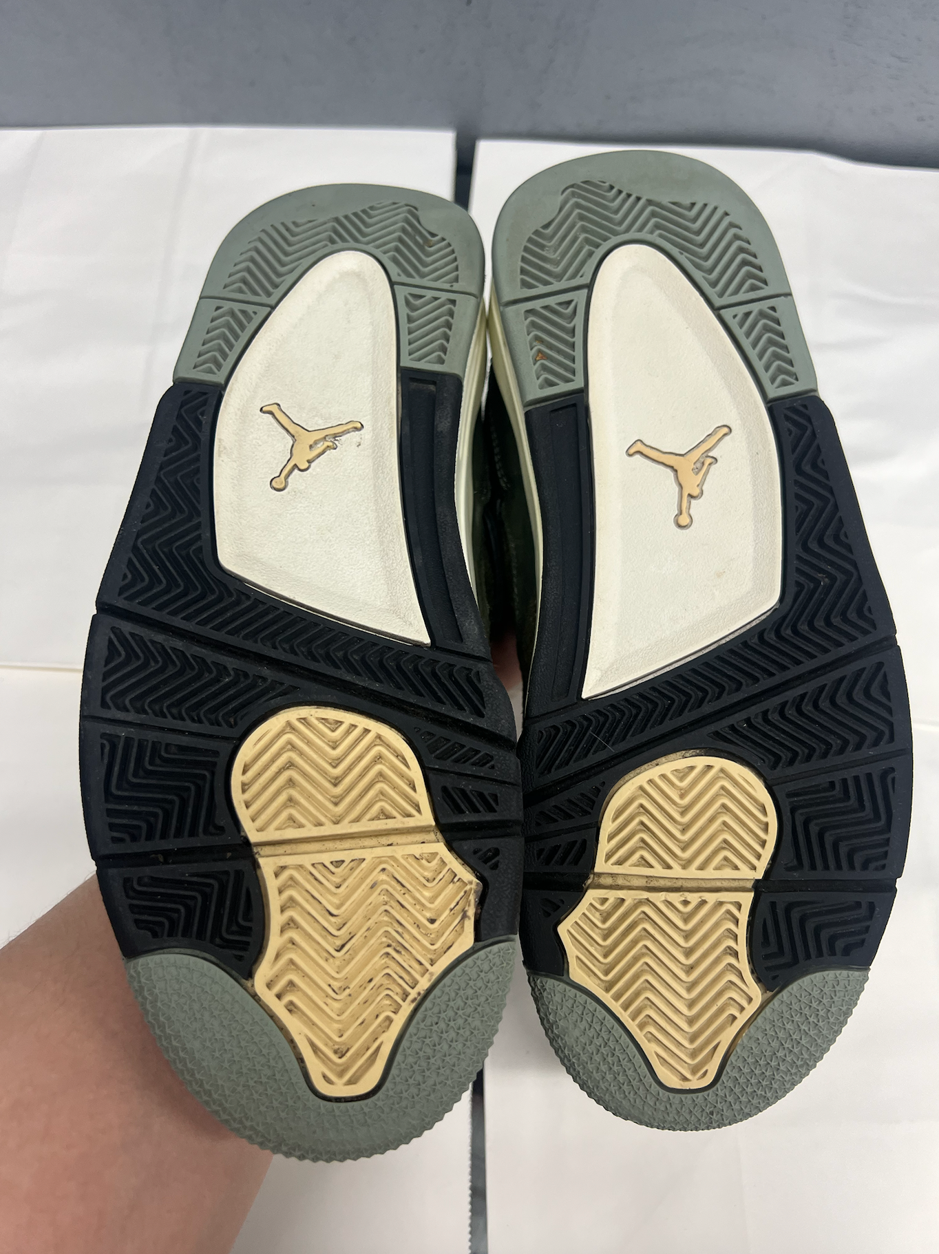 Used Air Jordan 4 Retro SE Craft GS Olive