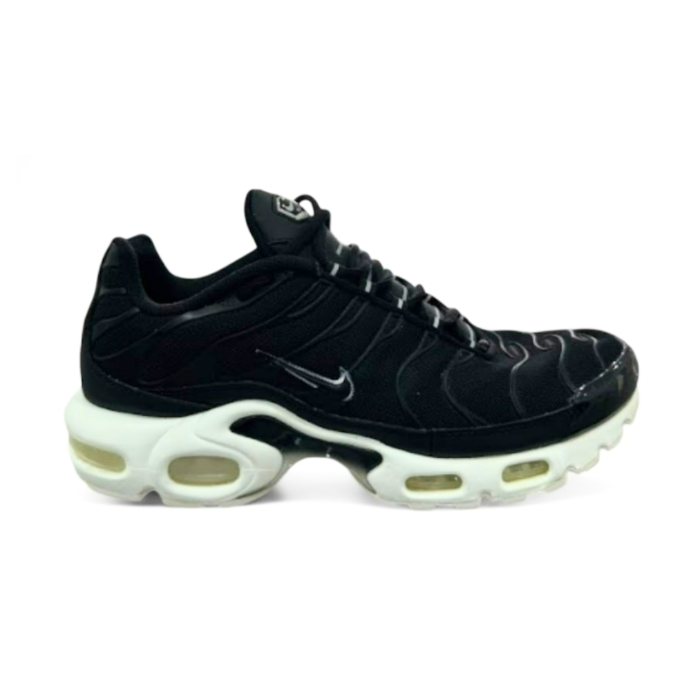 Used Nike Air Max Plus TN 'Oreos'