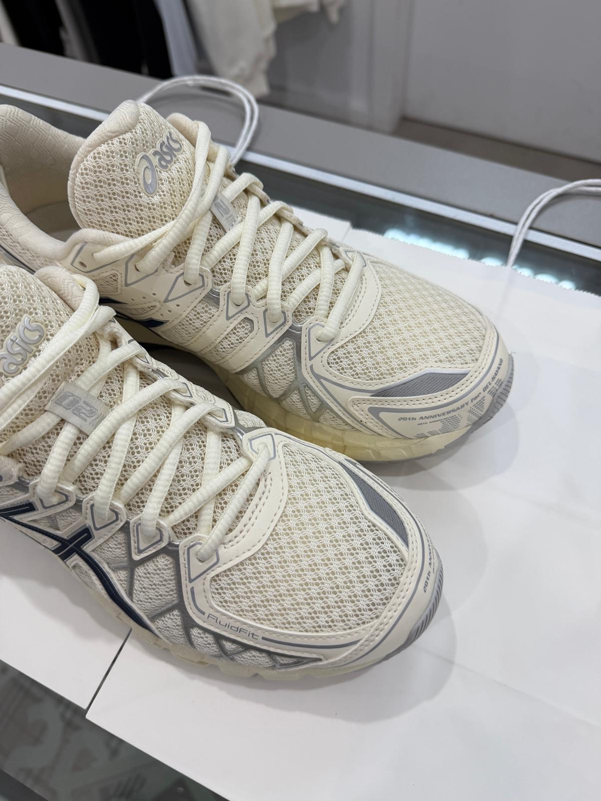 Used Kayano 20 Idependece blue